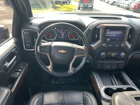 Used 2022 Chevrolet Silverado 2500 High Country w/ Z71 Off-Road Package image 16