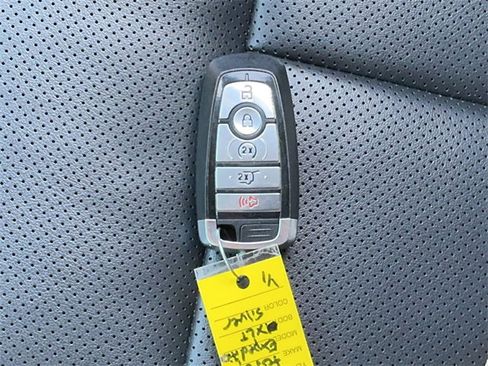 Used 2024 Ford Expedition Max XLT image 33