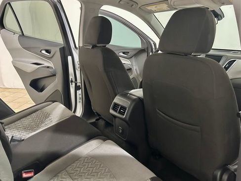 Used 2024 Chevrolet Equinox LS w/ LS Convenience Package FWD image 16