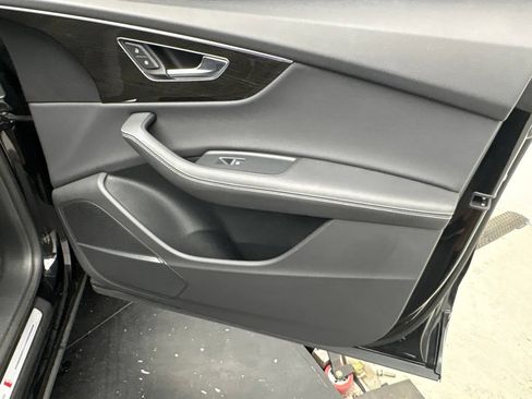 Certified 2025 Audi Q8 Premium Plus AWD/4WD image 23