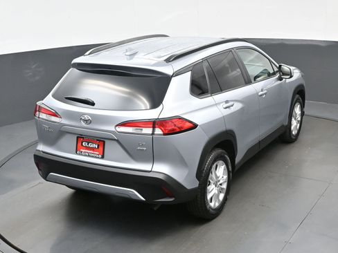 Used 2024 Toyota Corolla Cross LE image 40