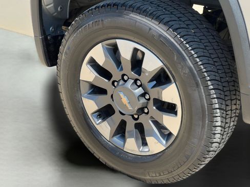 Used 2021 Chevrolet Silverado 2500 Custom w/ Custom Value Package RWD image 31