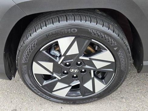 Used 2024 Hyundai Kona SEL image 19