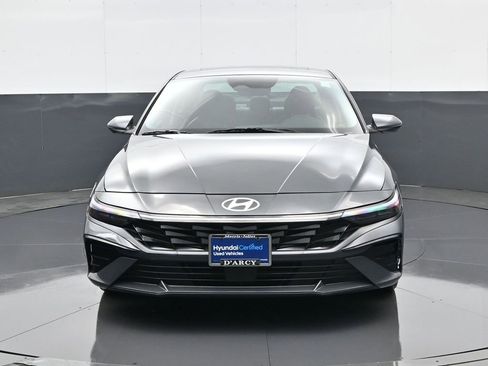 Certified 2025 Hyundai Elantra Limited w/ Cargo Package image 2