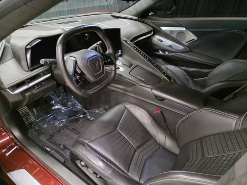 Used 2022 Chevrolet Corvette Stingray Premium Cpe w/ Z51 Performance Package RWD image 22