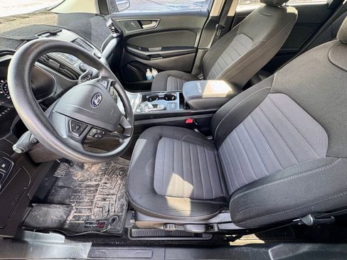 Used 2019 Ford Edge SE image 8