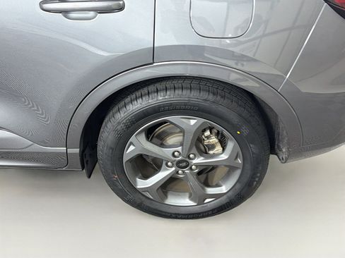 Used 2024 Ford Escape ST-Line FWD image 11