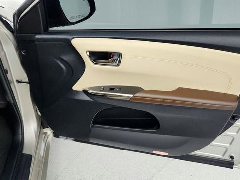 Used 2016 Toyota Avalon XLE image 25