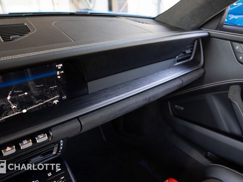 Used 2022 Porsche 911 GT3 image 33