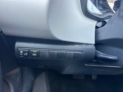 Used 2026 Toyota Corolla LE FWD image 17