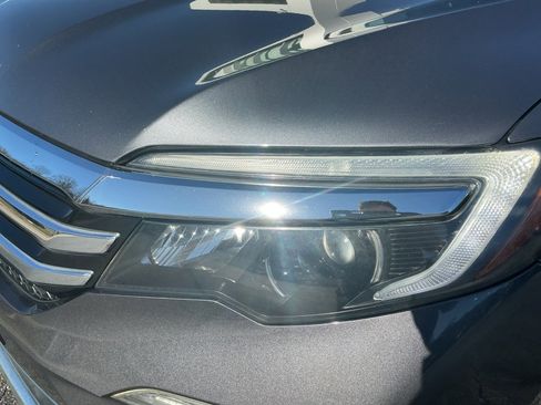 Used 2017 Honda Pilot Touring image 28