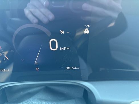 Used 2024 Buick Encore GX Preferred w/ Comfort Package image 17