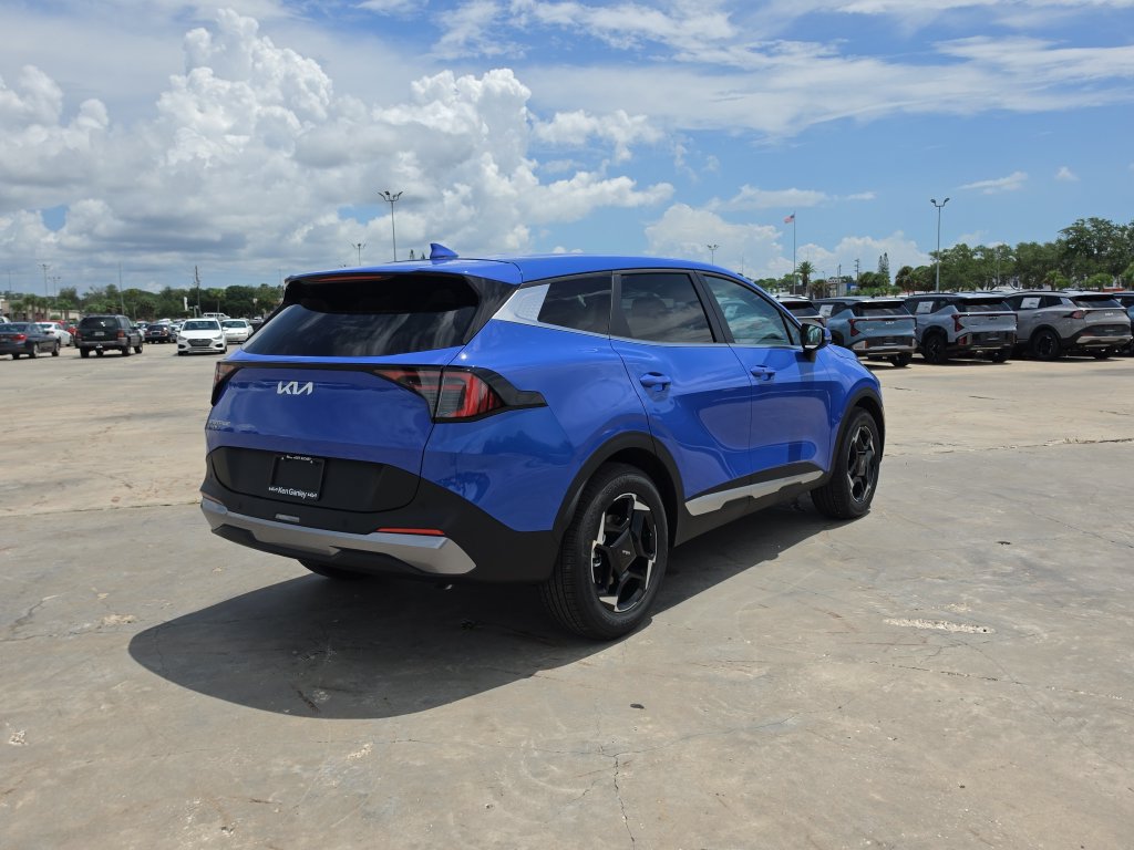 New 2027 Kia Sportage EX FWD image 8