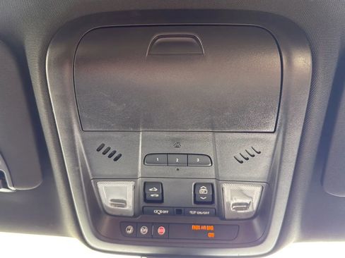 Used 2017 Cadillac XT5 Premium Luxury w/ LPO, Wheel Lock Package image 22