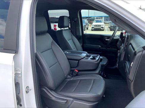 Used 2023 Chevrolet Silverado 1500 W/T w/ Trailering Package image 9