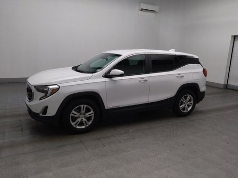 Used 2021 GMC Terrain SLE FWD image 2