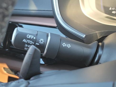 Certified 2025 Acura MDX SH-AWD w/ Technology Package image 28