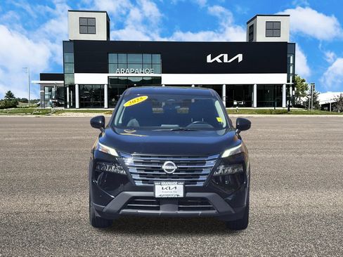 Used 2025 Nissan Rogue SV AWD/4WD image 3