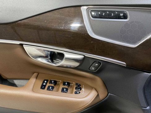 Used 2019 Volvo XC90 T6 Momentum w/ Advanced Package image 23