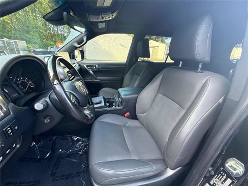 Used 2023 Lexus GX 460 Premium AWD/4WD image 9
