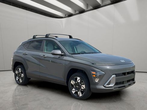 Used 2025 Hyundai Kona SEL image 5