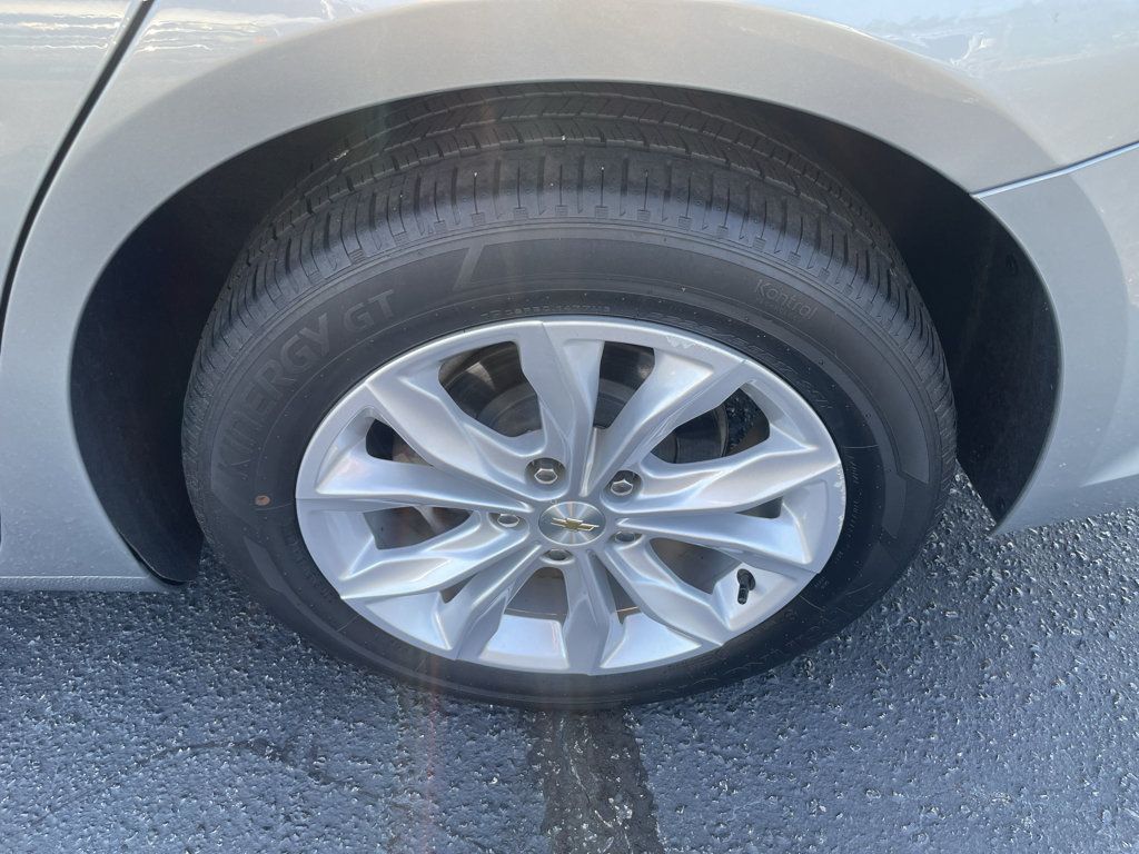 Certified 2025 Chevrolet Malibu LT FWD image 5
