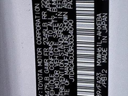 Used 2024 Toyota Prius Prime SE image 30