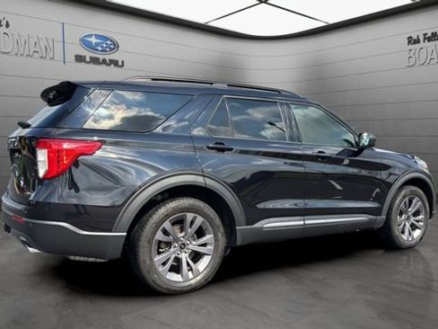 Used 2021 Ford Explorer XLT w/ Equipment Group 202A AWD/4WD image 4