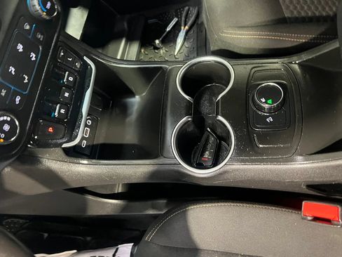 Used 2018 GMC Terrain SLE FWD image 13