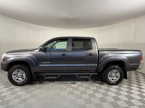 Used 2015 Toyota Tacoma PreRunner image 3