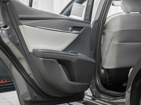 New 2026 Toyota Camry SE FWD image 33