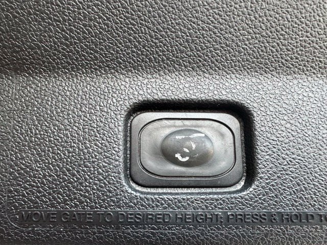 Used 2019 Ford Explorer XLT w/ Equipment Group 201A AWD/4WD image 20
