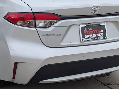 Used 2022 Toyota Corolla L image 8