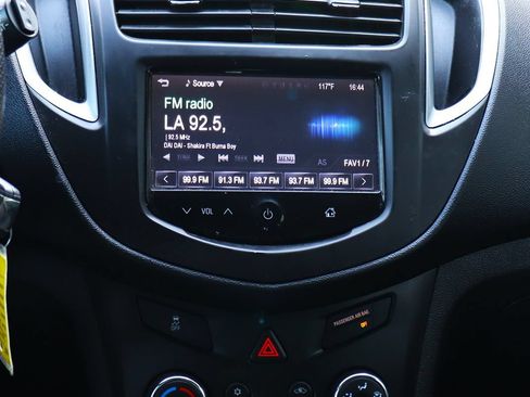 Used 2016 Chevrolet Trax LS w/ LPO, Cargo Package FWD image 42