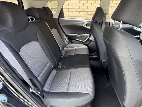 Used 2022 Kia Soul LX w/ Technology Package FWD image 7