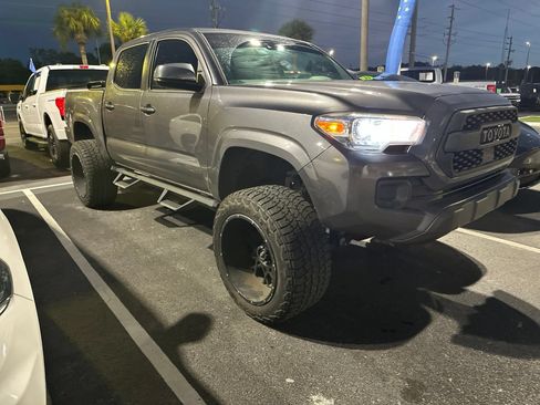 Used 2020 Toyota Tacoma SR w/ SR Convenience Package RWD image 1