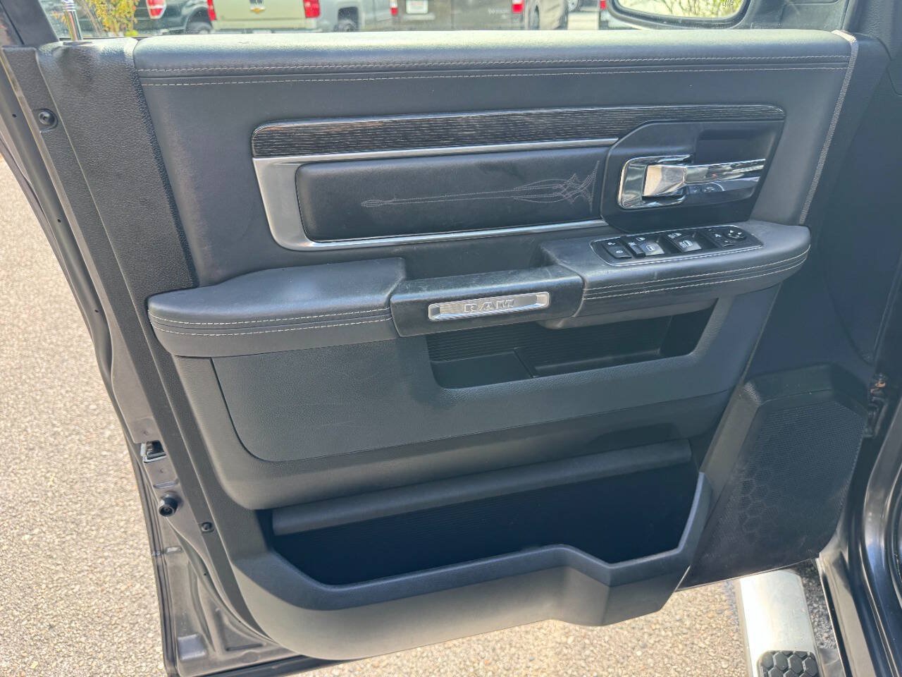 Used 2017 RAM 1500 Limited RWD image 43
