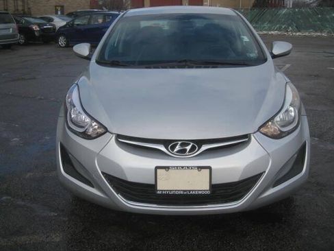 Used 2016 Hyundai Elantra SE FWD image 2