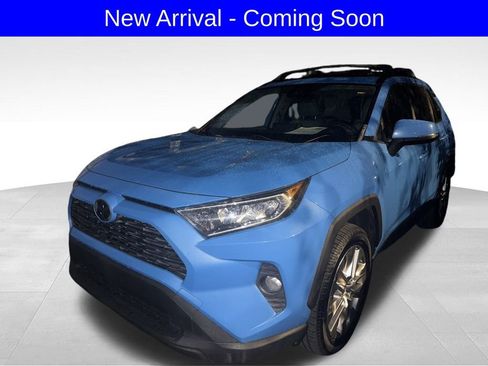 Used 2019 Toyota RAV4 XLE Premium image 1