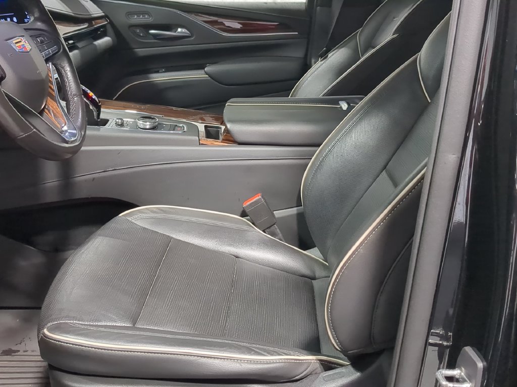 Used 2023 Cadillac Escalade ESV Premium Luxury AWD/4WD image 20