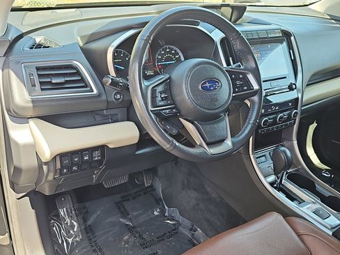 Certified 2022 Subaru Ascent Touring AWD/4WD image 17