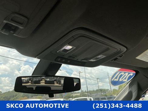 Used 2021 Chevrolet Silverado 1500 Custom AWD/4WD image 26