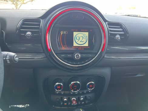 Used 2016 MINI Cooper Clubman image 32
