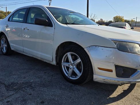 Used 2011 Ford Fusion S image 5