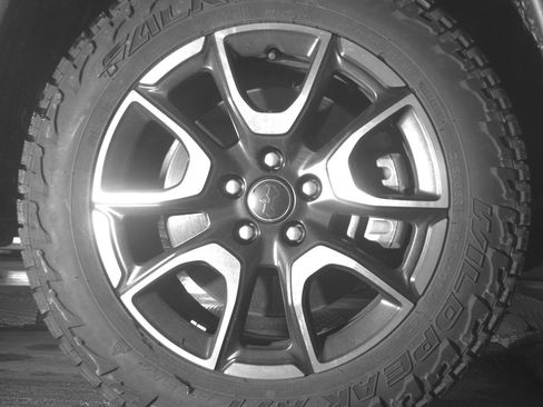 Used 2025 Jeep Compass Trailhawk AWD/4WD image 13