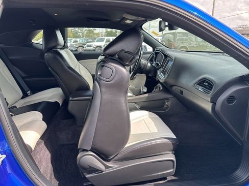 Used 2018 Dodge Challenger SXT Plus image 18