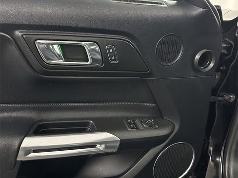 Used 2017 Ford Mustang GT Premium image 10