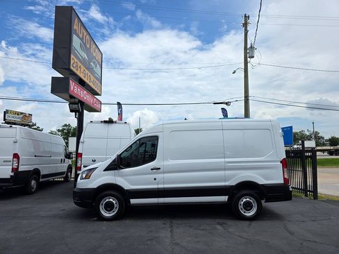 Used 2023 Ford Transit 250 Medium Roof RWD image 4
