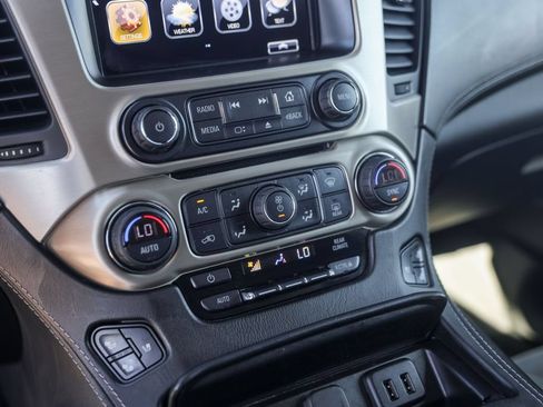 Used 2018 GMC Yukon Denali w/ Denali Ultimate Package AWD/4WD image 22