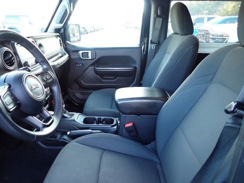 Certified 2019 Jeep Wrangler Sport image 14